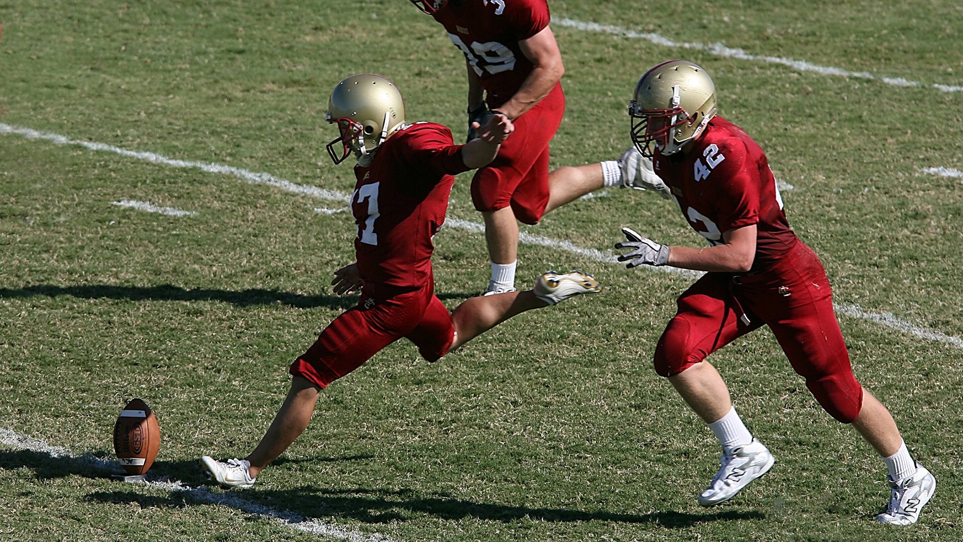 “书店深夜读书跑” 跑完一圈送读书优惠券