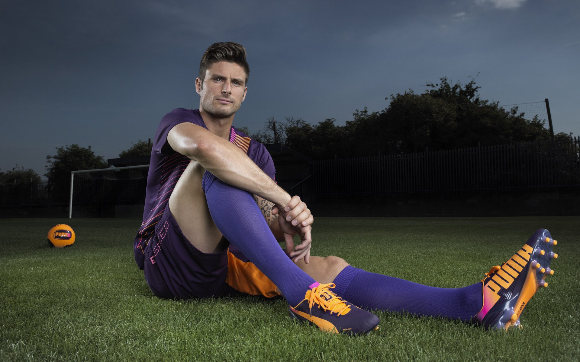 世界杯：马拉多纳与梅西“谁是GOAT”争论达到前所未有高度